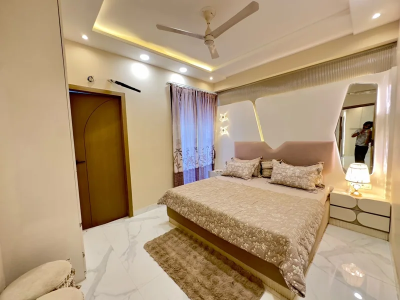 Kalyan EVA actual flat: bedroom and window seating